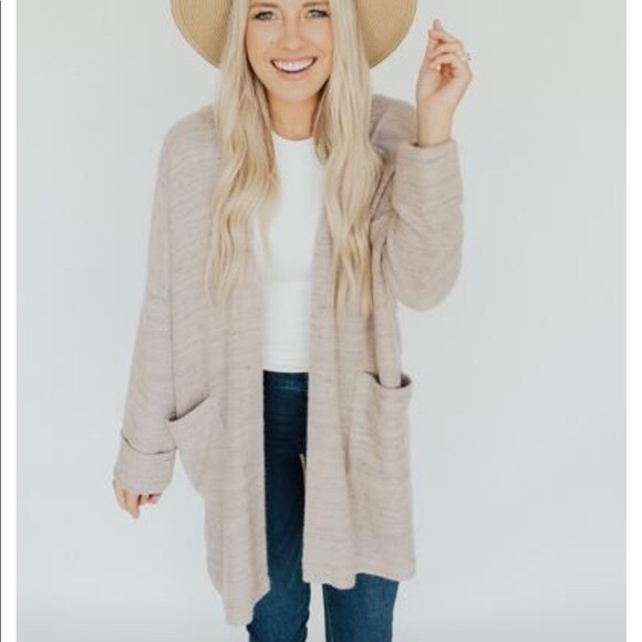 Carly Jean Los Angeles Sweaters - Carly Jean Los Angeles Taylor sweater